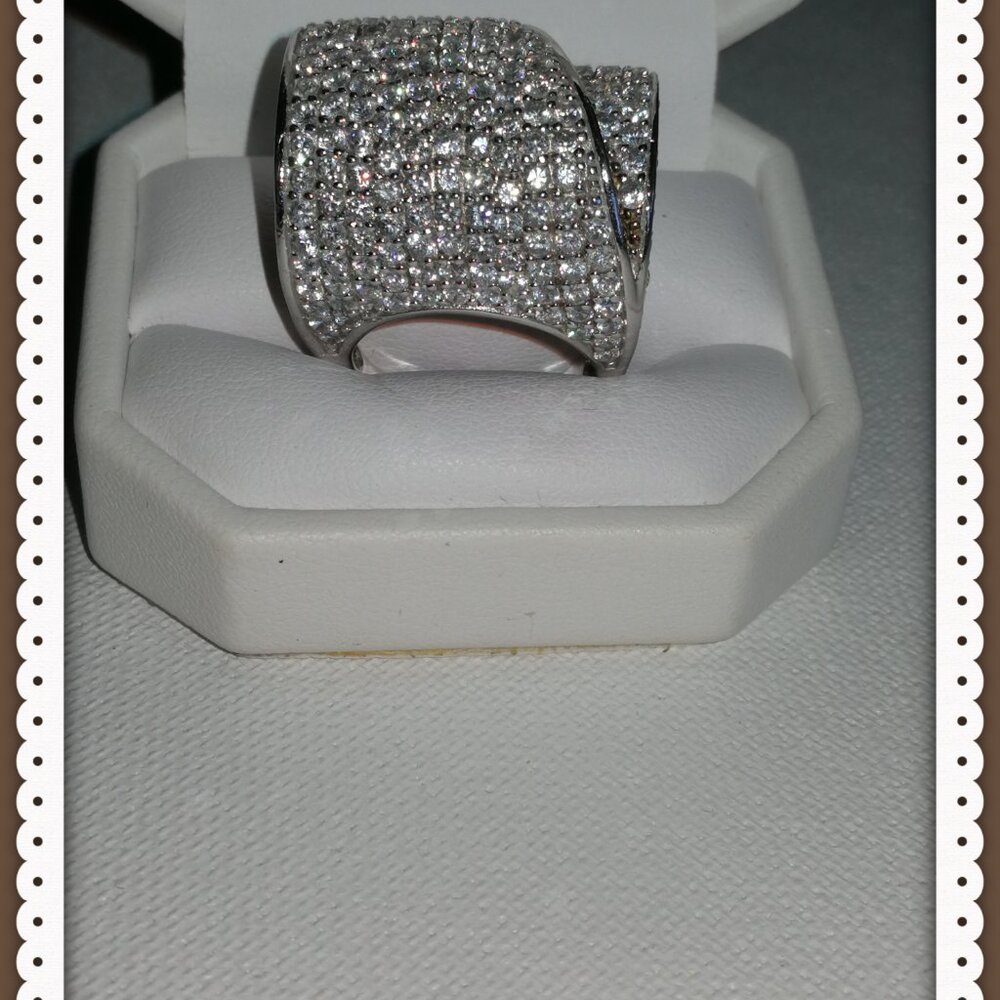 Modern Rectangle Wave Shape Design Two Tone Cubic Zirconia 925 Silver Size 9